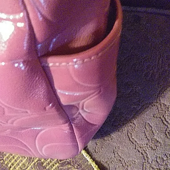 Coach leather embossed with signature pattern bag - Picture 4 of 8